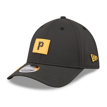 Men's New Era Black Pittsburgh Pirates 2026 Clubhouse M-Crown 39THIRTY Flex Hat
