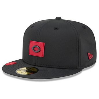 Men's New Era Black Cincinnati Reds 2026 Clubhouse 59FIFTY Fitted Hat