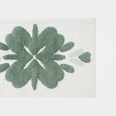 Urban Loft 100% Cotton Tufted Non-Skid Flower Pattern Bath Mat