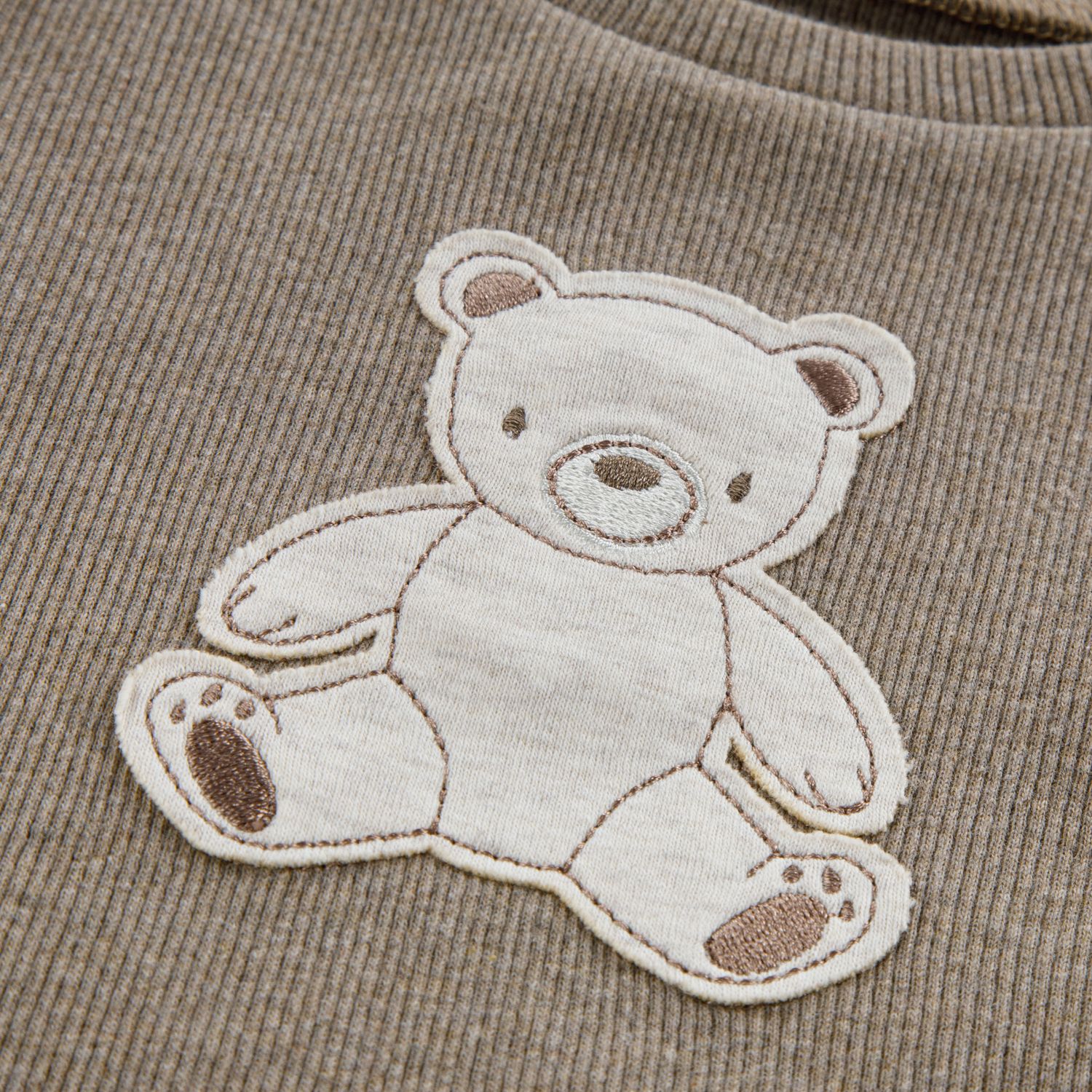 Комплект Huggies® Organic Cotton Blend Bear Long Sleeve Top Pants & Hat 3 pc Set для малышей — фото 2