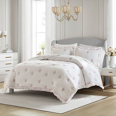 Intelligent Design Arya Floral Embroidered Ruffle Quilt Set with Shams