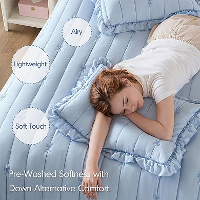 Intelligent Design Florence Bow Embroidered Ruffle Quilt Set with Shams