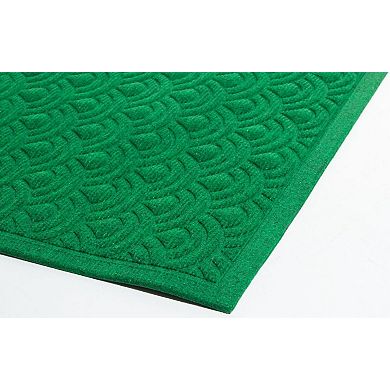 HomeRoots 18" X 30" Green Geometric Indoor Outdoor Polypropylene Door Mat