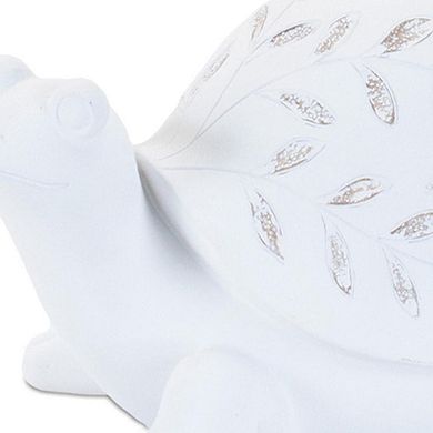 HomeRoots Set of Two White Polyresin Frog And Turtle Figurines