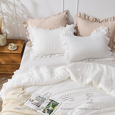 White Seersucker 3-Piece Queen Comforter Set: Lightweight, Breathable, 1 Ruffle, 2 Pillow Shams