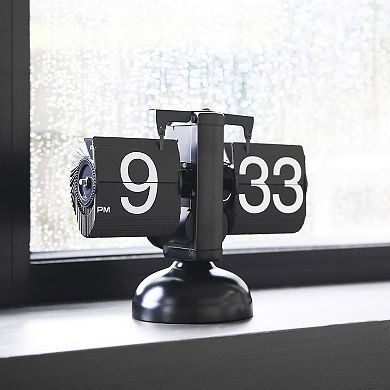 Retro Flip Desk Clock: Large Numbers, AM/PM Indicator, Classic Design, Home/Office Decor