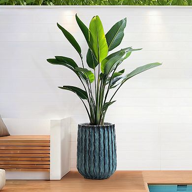 LuxenHome Verdant Rise Ribbed Ceramic Planter, Coastal Gradient Decorative Pot
