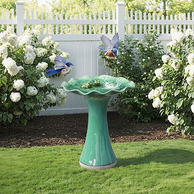 LuxenHome 20" Ceramic Bird Bath with Leaf Shaped Basin and Decorative Frogs, Green