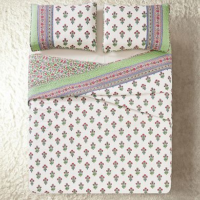 Modern Heirloom Serena Floral Quilt Set with Shams