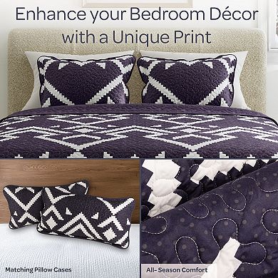 Lavish Home Geometric Quilt Set with Shams