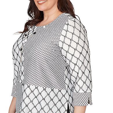 Plus Size Alfred Dunner Spliced Diamond Textured Top with Necklace