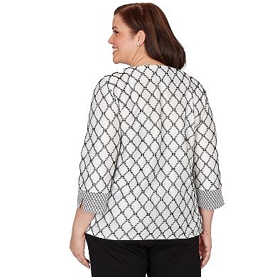 Plus Size Alfred Dunner Spliced Diamond Textured Top with Necklace