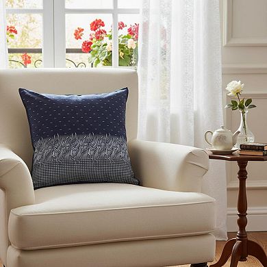 HomeRoots 20" X 20" Navy And White 100% Cotton Geometric Zippered Pillow