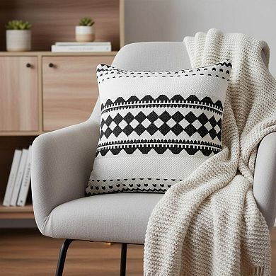 HomeRoots 20" X 20" Black And White 100% Cotton Geometric Zippered Pillow