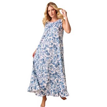 Dreams & Co. Plus Size Rosebud Gown