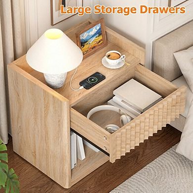ZUQIETA 22" Fluted Nightstand with Drawer & Charging Station, Mid-Century Modern Light Wood