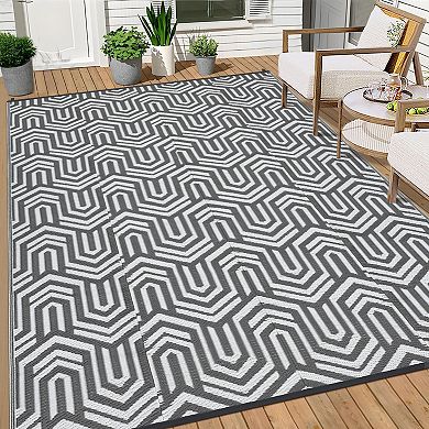 Reversible Collapsible Outdoor Plastic Area Rug - Modern Abstract Low-Pile Carpet, Easy Clean Mat