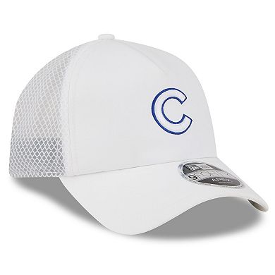 Men's New Era White Chicago Cubs 2026 Batting Practice Apex 9FORTY Adjustable Trucker Hat