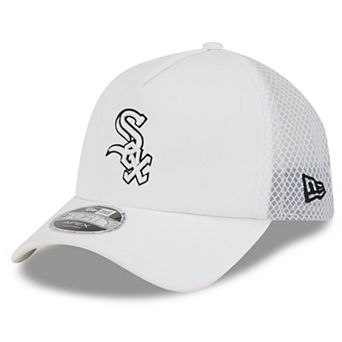 Men's New Era White Chicago White Sox 2026 Batting Practice Apex 9FORTY Adjustable Trucker Hat