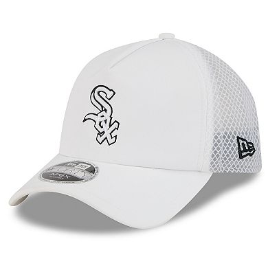 Men's New Era White Chicago White Sox 2026 Batting Practice Apex 9FORTY Adjustable Trucker Hat
