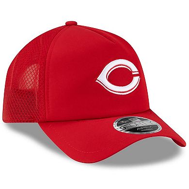 Men's New Era Red Cincinnati Reds 2026 Batting Practice Apex 9FORTY Adjustable Trucker Hat