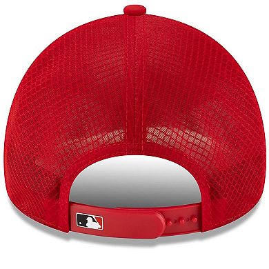 Men's New Era Red Cincinnati Reds 2026 Batting Practice Apex 9FORTY Adjustable Trucker Hat