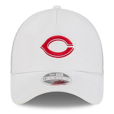 Men's New Era White Cincinnati Reds 2026 Batting Practice Apex 9FORTY Adjustable Trucker Hat