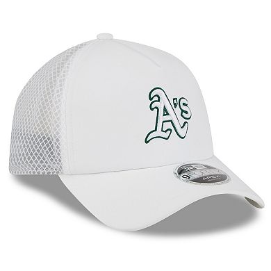 Men's New Era White Athletics 2026 Batting Practice Apex 9FORTY Adjustable Trucker Hat