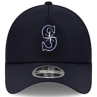 Men's New Era Navy Seattle Mariners 2026 Batting Practice Apex 9FORTY Adjustable Trucker Hat