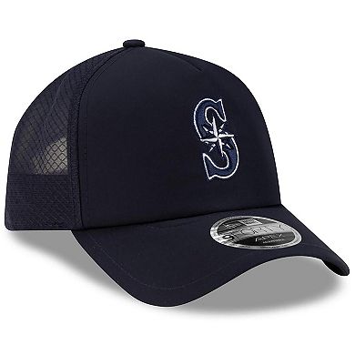 Men's New Era Navy Seattle Mariners 2026 Batting Practice Apex 9FORTY Adjustable Trucker Hat