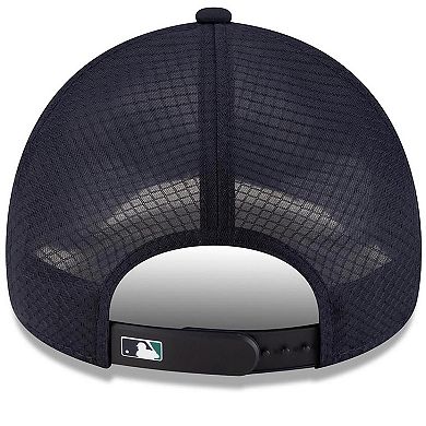 Men's New Era Navy Seattle Mariners 2026 Batting Practice Apex 9FORTY Adjustable Trucker Hat