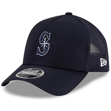 Men's New Era Navy Seattle Mariners 2026 Batting Practice Apex 9FORTY Adjustable Trucker Hat