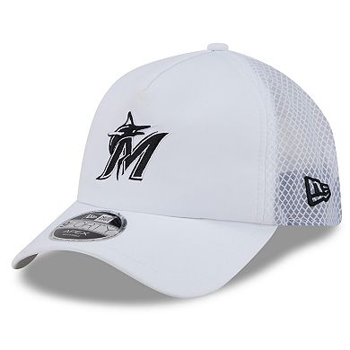 Men's New Era White Miami Marlins 2026 Batting Practice Apex 9FORTY Adjustable Trucker Hat