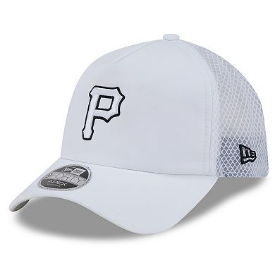 Men's New Era White Pittsburgh Pirates 2026 Batting Practice Apex 9FORTY Adjustable Trucker Hat