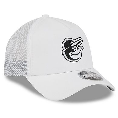 Men's New Era White Baltimore Orioles 2026 Batting Practice Apex 9FORTY Adjustable Trucker Hat