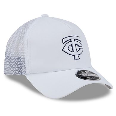 Men's New Era White Minnesota Twins 2026 Batting Practice Apex 9FORTY Adjustable Trucker Hat