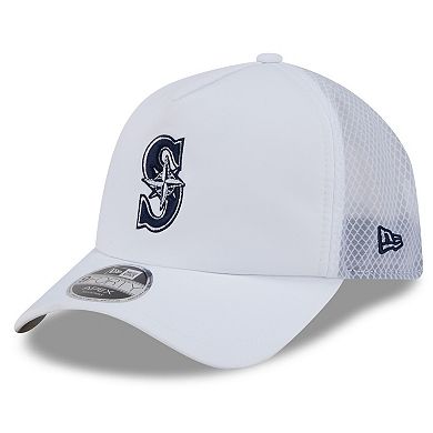 Men's New Era White Seattle Mariners 2026 Batting Practice Apex 9FORTY Adjustable Trucker Hat