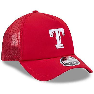 Men's New Era Red Texas Rangers 2026 Batting Practice Apex 9FORTY Adjustable Trucker Hat