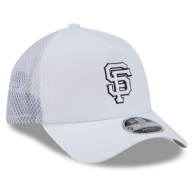 Men's New Era White San Francisco Giants 2026 Batting Practice Apex 9FORTY Adjustable Trucker Hat