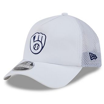 Men's New Era White Milwaukee Brewers 2026 Batting Practice Apex 9FORTY Adjustable Trucker Hat