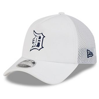 Men's New Era White Detroit Tigers 2026 Batting Practice Apex 9FORTY Adjustable Trucker Hat