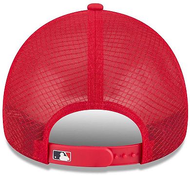 Men's New Era Red Boston Red Sox 2026 Batting Practice Apex 9FORTY Adjustable Trucker Hat