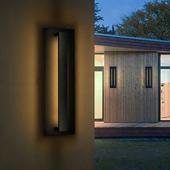 1-Light H20 in Minimalist Modern Linear 23W Integrated LED Outdoor Wall Sconce