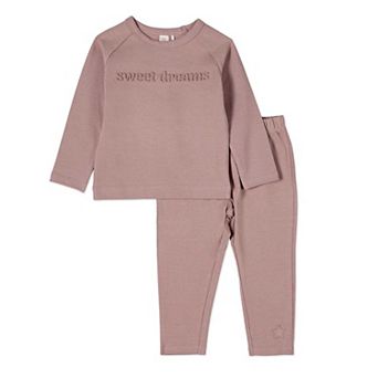Big Kids 2 pc Kids "Sweet Dreams" Cotton Rich Fleece 3D Embossed Pajama Set