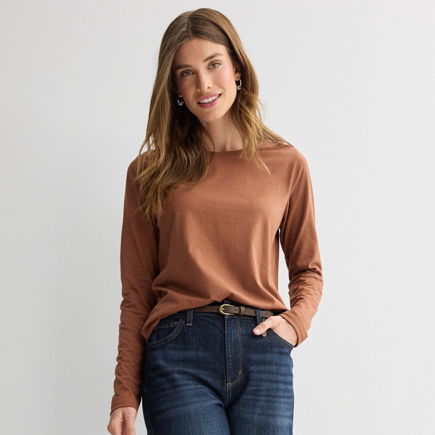 Женская футболка Sonoma Goods For Life Everyday Long Sleeve Crew, цвет: Коричневый — фото 1