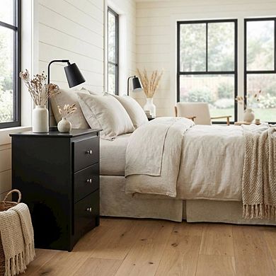 3-Drawer Nightstand with Modern Design and Spacious Storage