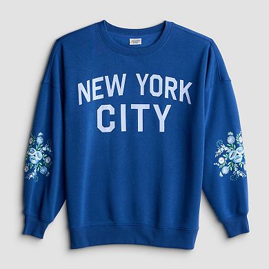 Juniors' New York City Oversized Graphic Pullover