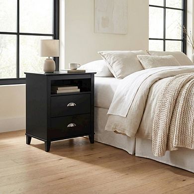 Bedroom nightstand with 2 drawers and modern design