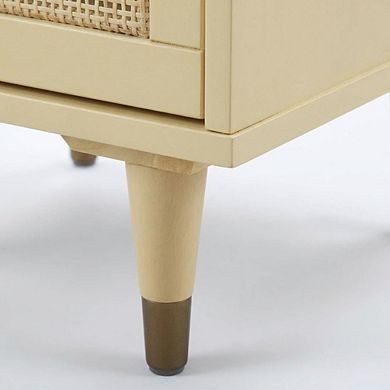 Nightstand with Classic Design and Solid Construction