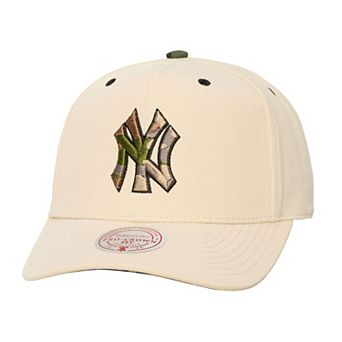 Unisex Mitchell & Ness Cream New York Yankees Camo Logo Pro Crown Snapback Hat
